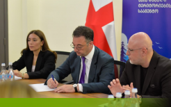 გარემოს დაცვისა და სოფლის მეურნეობის მინისტრი დავით სონღულაშვილი დაცული ტერიტორიების სააგენტოს ხელმძღვანელ პირებს შეხვდა. მინისტრი სააგენტოს საქმიანობის მიმდინარე საკითხებს, განხორციელებულ...